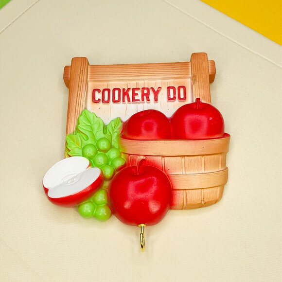 Vintage 1982 Miller Studio COOKERY DO Chalkware Wall Hanging Plaque with Hook - Picture 2 of 10